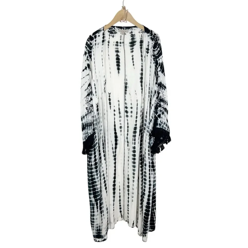 😎 Wonderly Black and White Tie Dye Embroidered Kimono Medium/Large - Picture 2 of 7